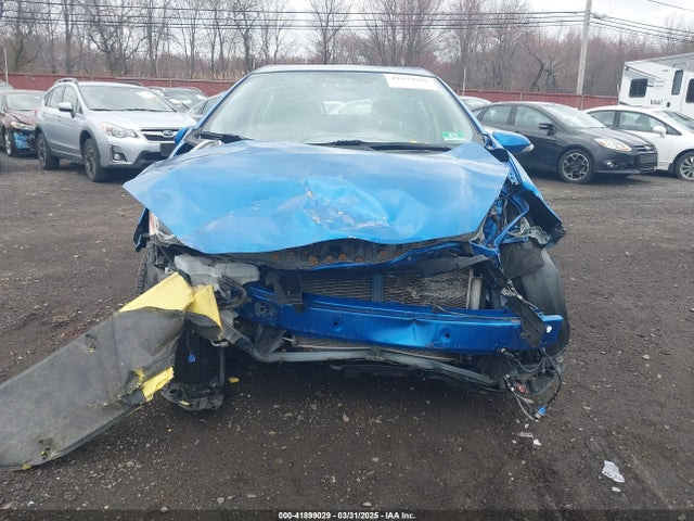 JTDKDTB3XE1561717 Toyota Prius C Three
