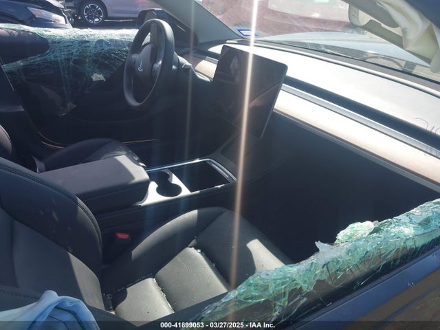 2023 TESLA MODEL 3 5YJ3E1EA3PF681515 Photo 4