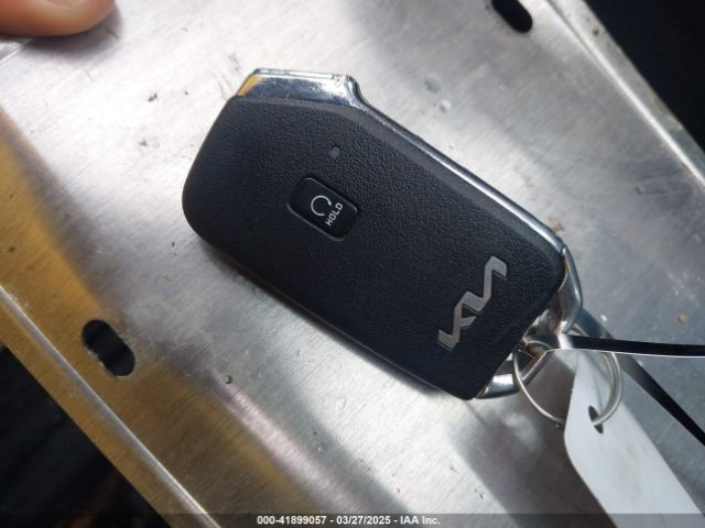 KNDRG4LG0N5113413 KIA Sorento Hybrid S