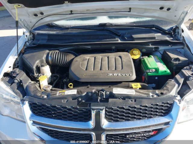 2C4RDGCG4FR718498 Dodge Grand Caravan Sxt