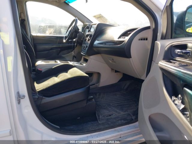 2C4RDGCG4FR718498 Dodge Grand Caravan Sxt