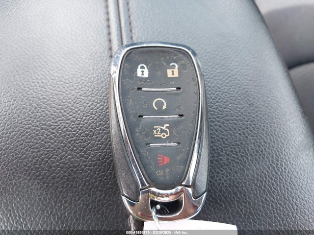 1G1ZD5ST3NF117648 Chevrolet Malibu Fwd Lt