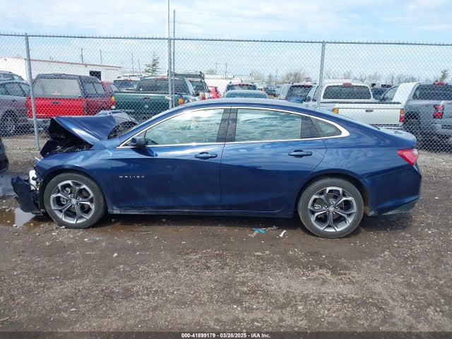 1G1ZD5ST3NF117648 Chevrolet Malibu Fwd Lt