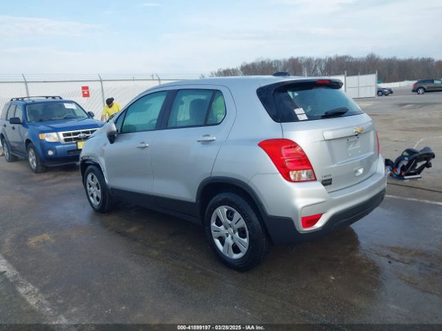 3GNCJKSBXHL289303 Chevrolet TRAX LS
