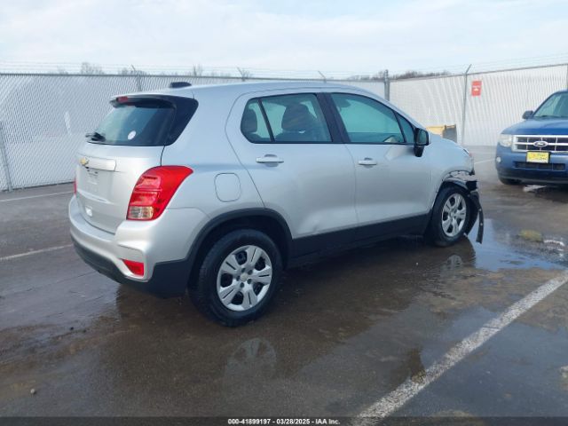 3GNCJKSBXHL289303 Chevrolet TRAX LS