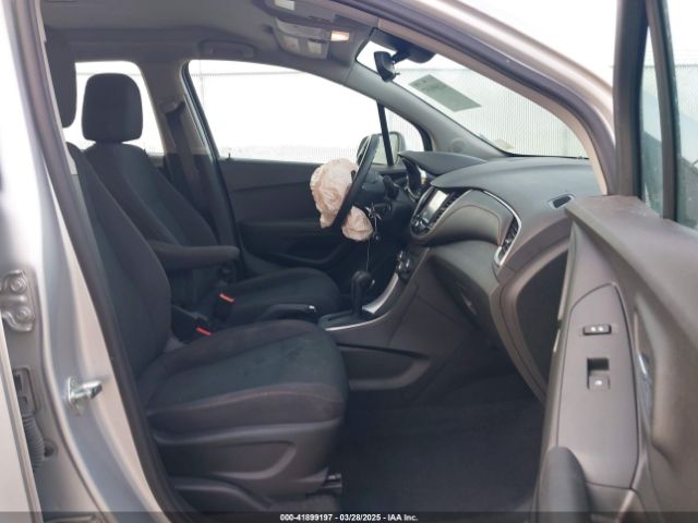 3GNCJKSBXHL289303 Chevrolet TRAX LS