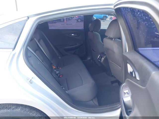 1G1ZD5STXMF049203 Chevrolet Malibu Fwd Lt