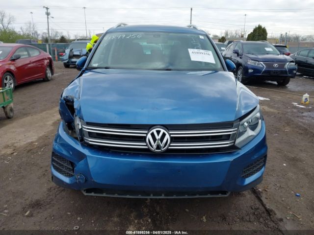 WVGSV7AXXHK015048 Volkswagen Tiguan 2.0t Wolfsburg Edition