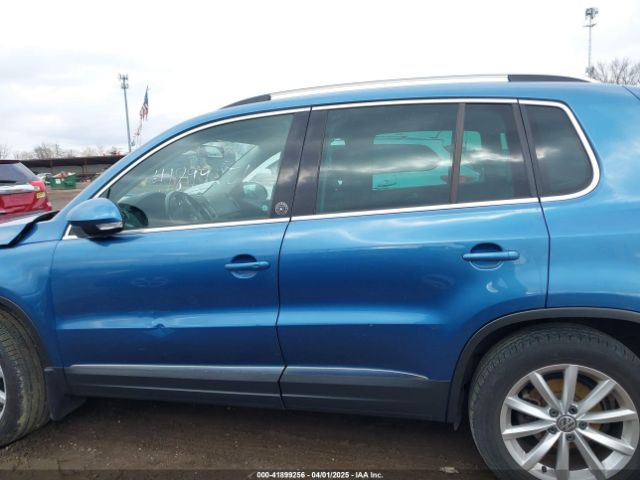 WVGSV7AXXHK015048 Volkswagen Tiguan 2.0t Wolfsburg Edition