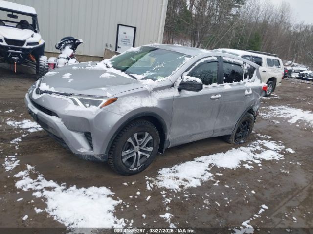 JTMBFREV6JJ225843 Toyota RAV4 LE