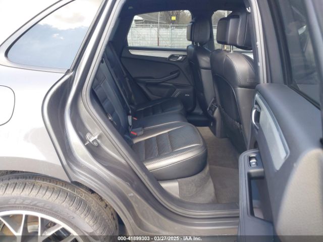 WP1AA2A52JLB11042 Porsche Macan Sport Edition