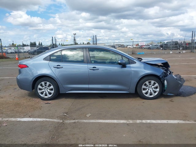 JTDEPRAE5LJ093077 Toyota COROLLA LE