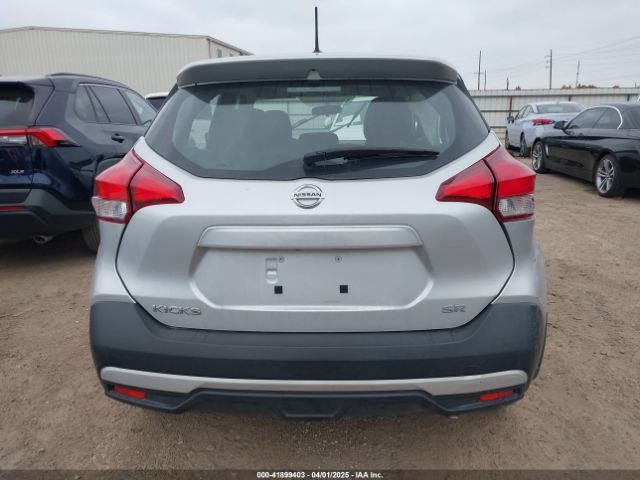 3N1CP5CU3JL513965 Nissan KICKS SR
