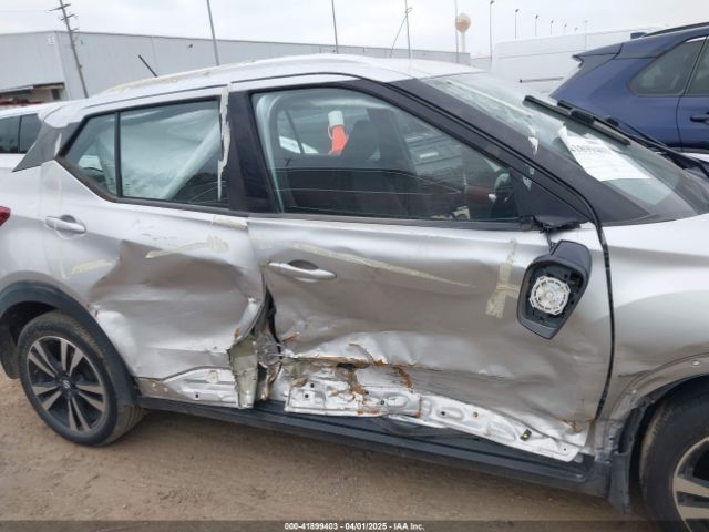 3N1CP5CU3JL513965 Nissan KICKS SR
