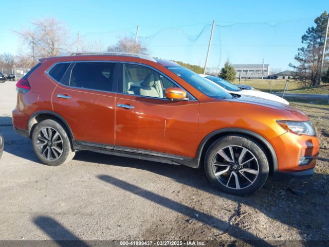 5N1AT2MV5HC813322 Nissan Rogue Sl