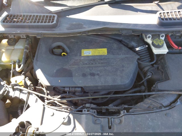 1FMCU9GX1EUB04131 Ford ESCAPE SE
