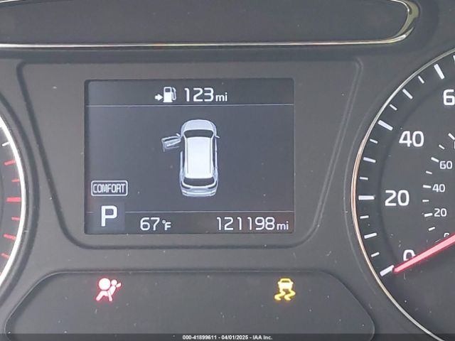 5XYPG4A57KG605108 KIA Sorento 3.3l S