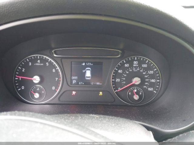 5XYPG4A57KG605108 KIA Sorento 3.3l S