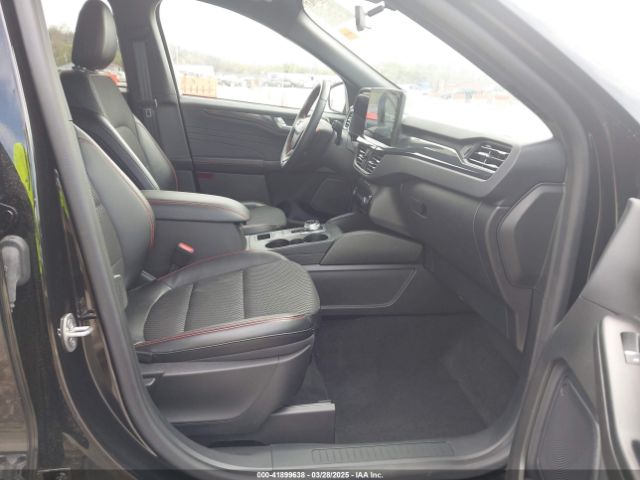 1FMCU9MN0RUB04632 Ford Escape St-line