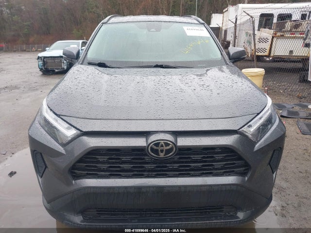 2T3P1RFV0NW298295 Toyota Rav4 Xle