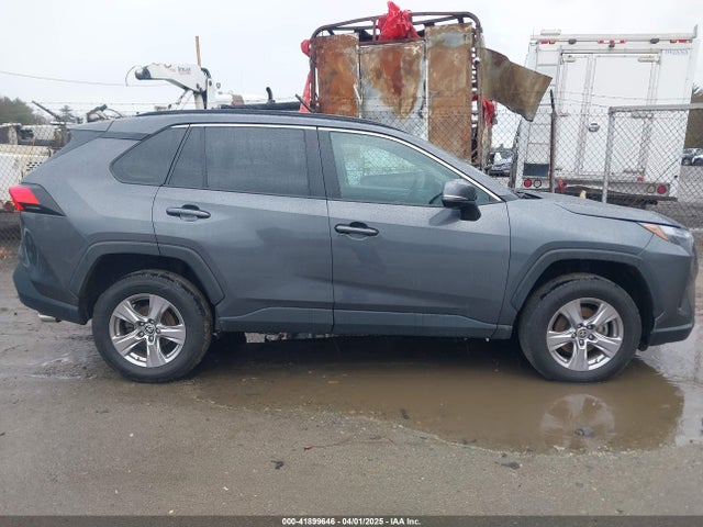 2T3P1RFV0NW298295 Toyota Rav4 Xle