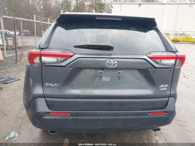 2T3P1RFV0NW298295 Toyota Rav4 Xle