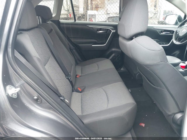 2T3P1RFV0NW298295 Toyota Rav4 Xle