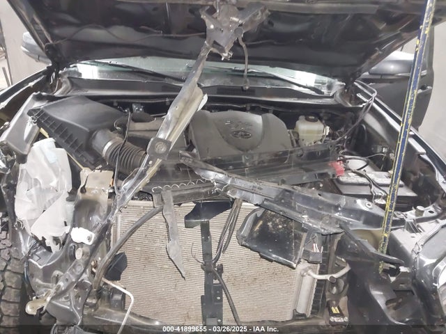 3TMCZ5AN5NM484360 Toyota Tacoma Trd Off Road