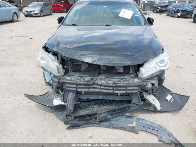 4T1BF1FK8HU631780 Toyota CAMRY SE
