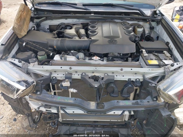 JTEZU5JR9H5160376 Toyota 4RUNNER SR5