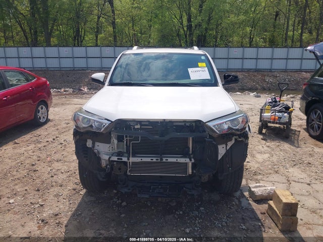 JTEZU5JR9H5160376 Toyota 4RUNNER SR5