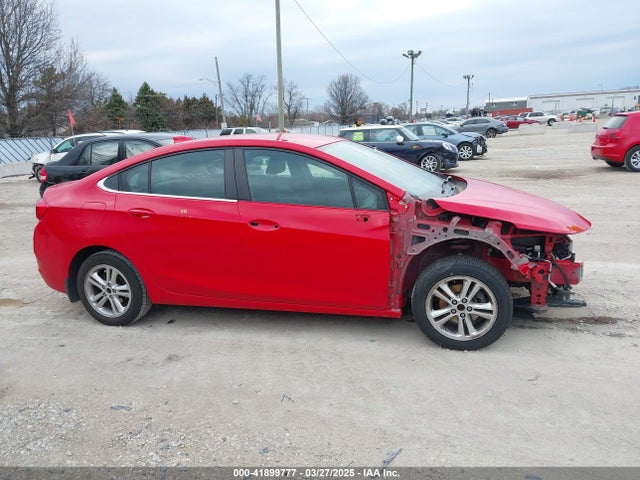 1G1BE5SMXJ7112037 Chevrolet Cruze Lt Auto