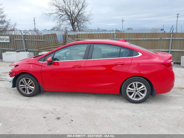 1G1BE5SMXJ7112037 Chevrolet Cruze Lt Auto