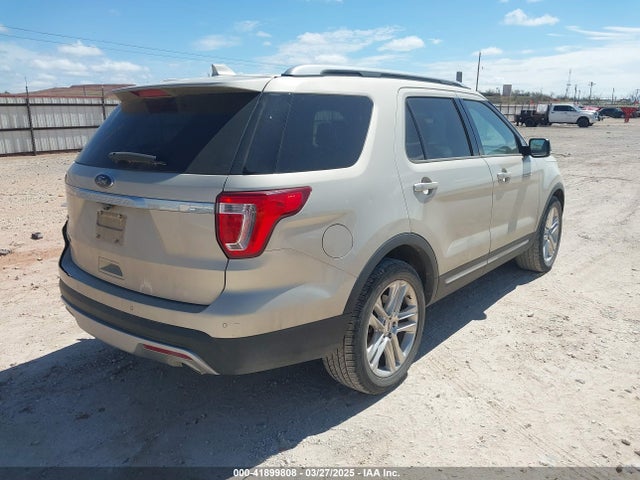 Ford EXPLORER XLT 2017 1FM5K7D87HGE11239 Image 4