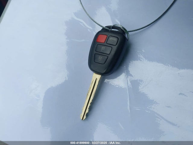 5YFBURHE7FP256622 Toyota COROLLA LE