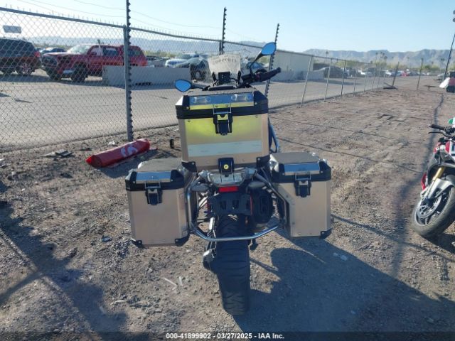 2021 BMW R 1250 WB10M1308M6D61887 Photo 5