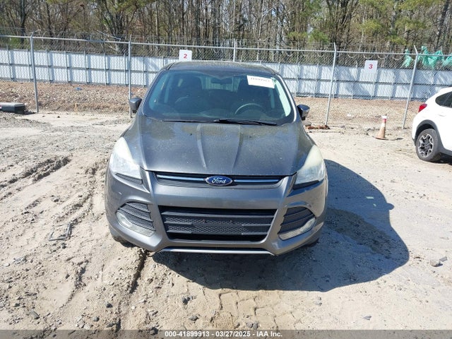 1FMCU9GX9EUA10000 Ford ESCAPE SE