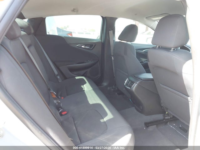 1G1ZD5ST7MF074057 Chevrolet Malibu Fwd Lt