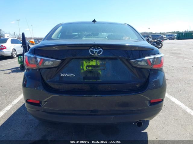3MYDLBYV9KY507820 Toyota YARIS LE