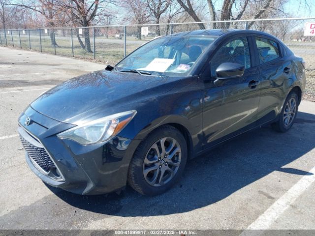 3MYDLBYV9KY507820 Toyota YARIS LE