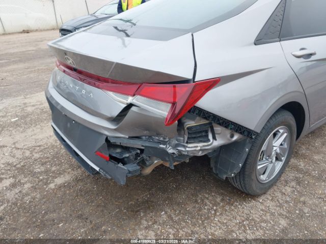 KMHLL4DG3SU860243 Hyundai ELANTRA SE