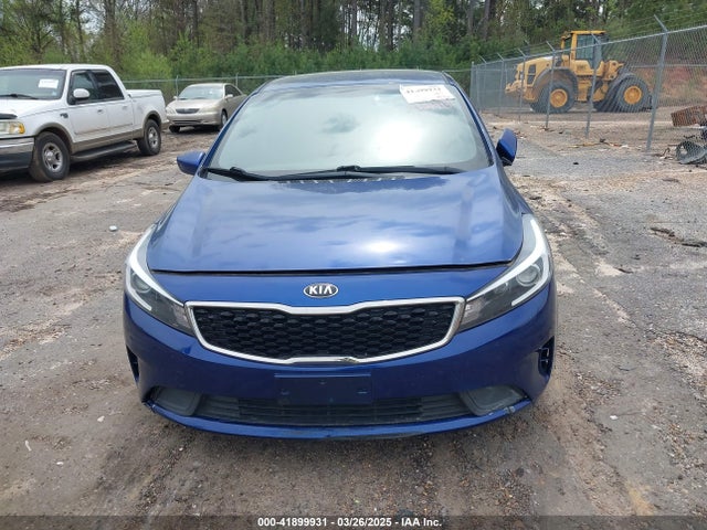 KIA FORTE LX 2017 3KPFL4A78HE132155 Image 11