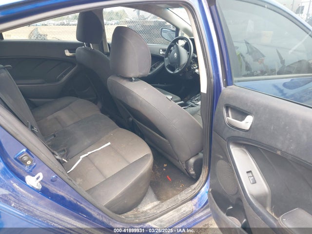 KIA FORTE LX 2017 3KPFL4A78HE132155 Image 8
