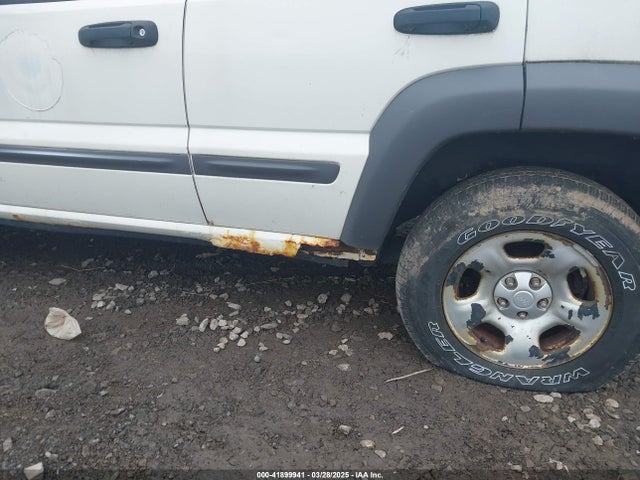 Продажа на аукционе авто 2003 Jeep Liberty Sport, vin: 1J4GL48K83W671530, номер лота: 41899941