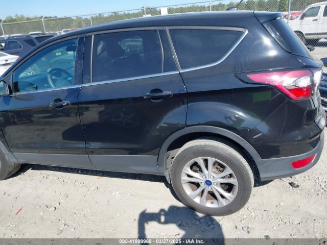 1FMCU0GD6HUE12367 Ford ESCAPE SE