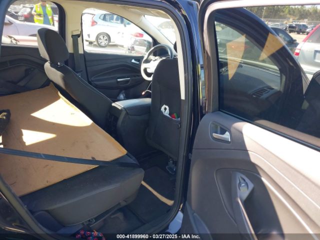 1FMCU0GD6HUE12367 Ford ESCAPE SE