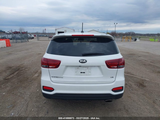 5XYPG4A52KG489140 KIA Sorento 3.3l Lx