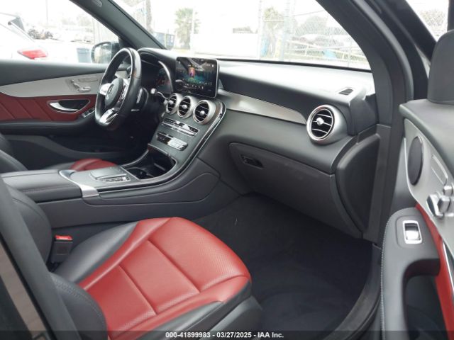 W1N0G8DB4NV351017 Mercedes-Benz Glc 300 Suv
