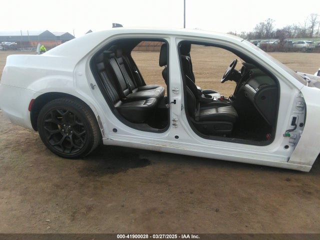 2C3CCABG8LH141763 Chrysler 300