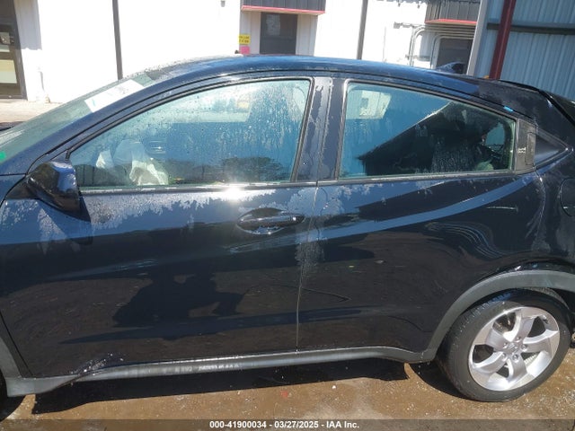 3CZRU6H36NM722813 Honda Hr-v Awd Lx